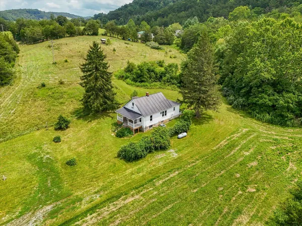 $327,000 | 8580 Blacksburg Road, Catawba, VA 24070