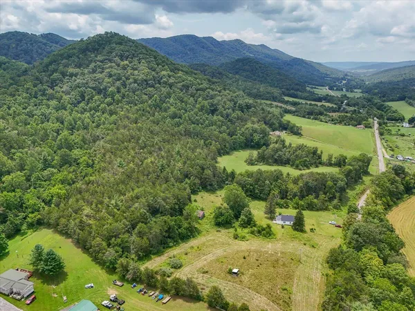 $327,000 | 8580 Blacksburg Road, Catawba, VA 24070