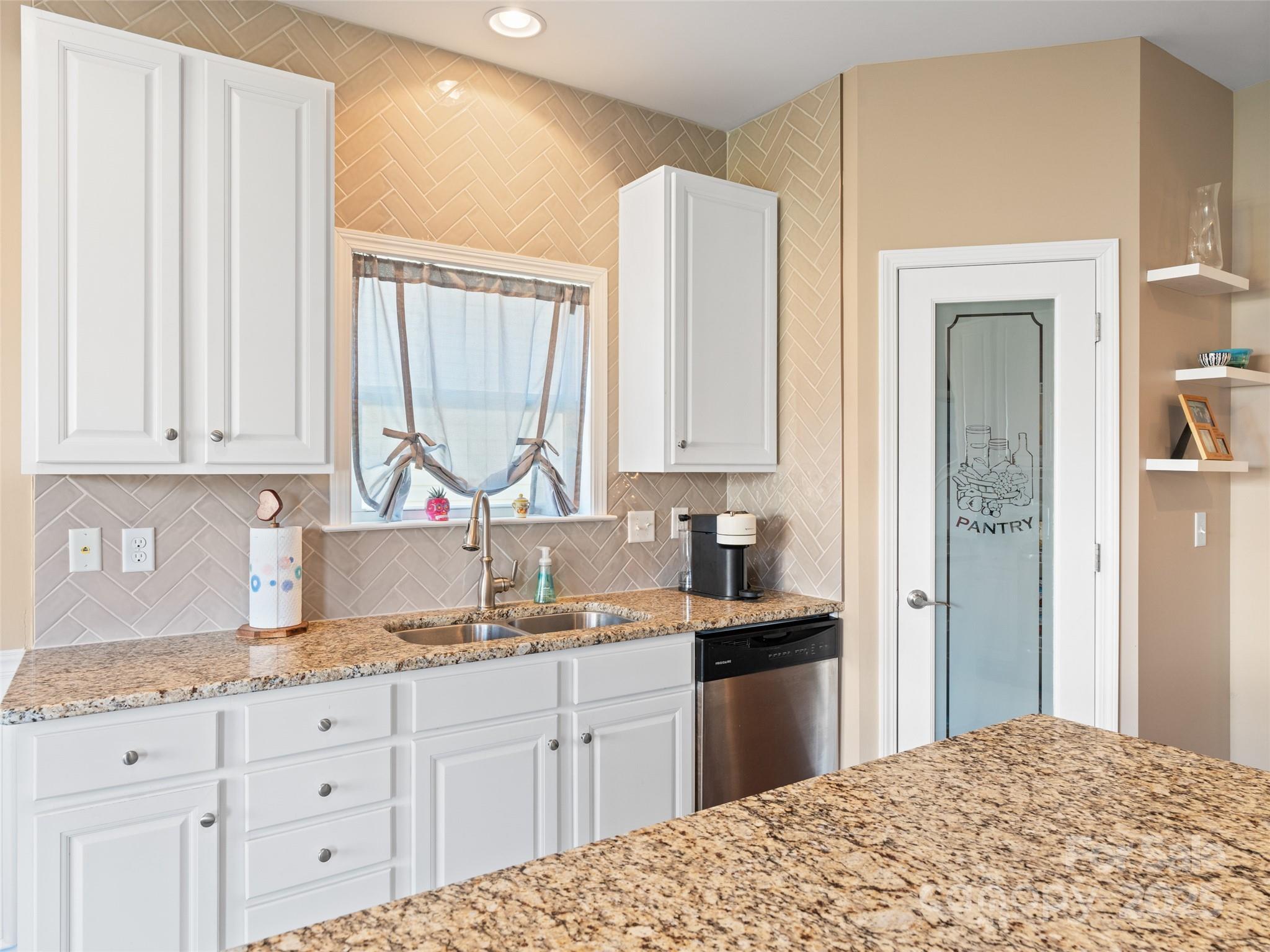 112 Pamlico Road Fletcher, NC 28732 - Photo 9 of 26