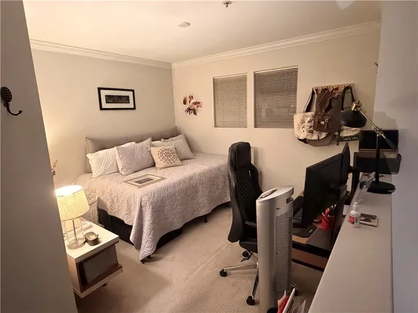 $2,300 | 903 Providence Place, Unit 422, Providence, RI 02903