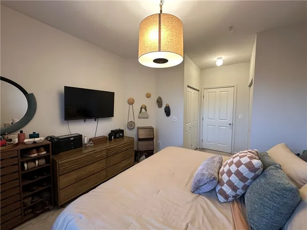 $2,300 | 903 Providence Place, Unit 422, Providence, RI 02903