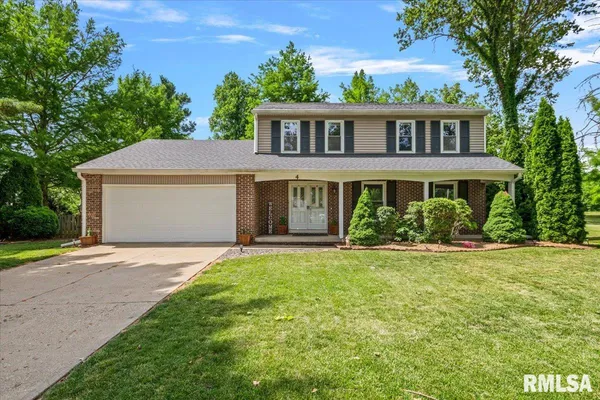 $299,900 | 4 Parkway Road, Springfield, IL 62712