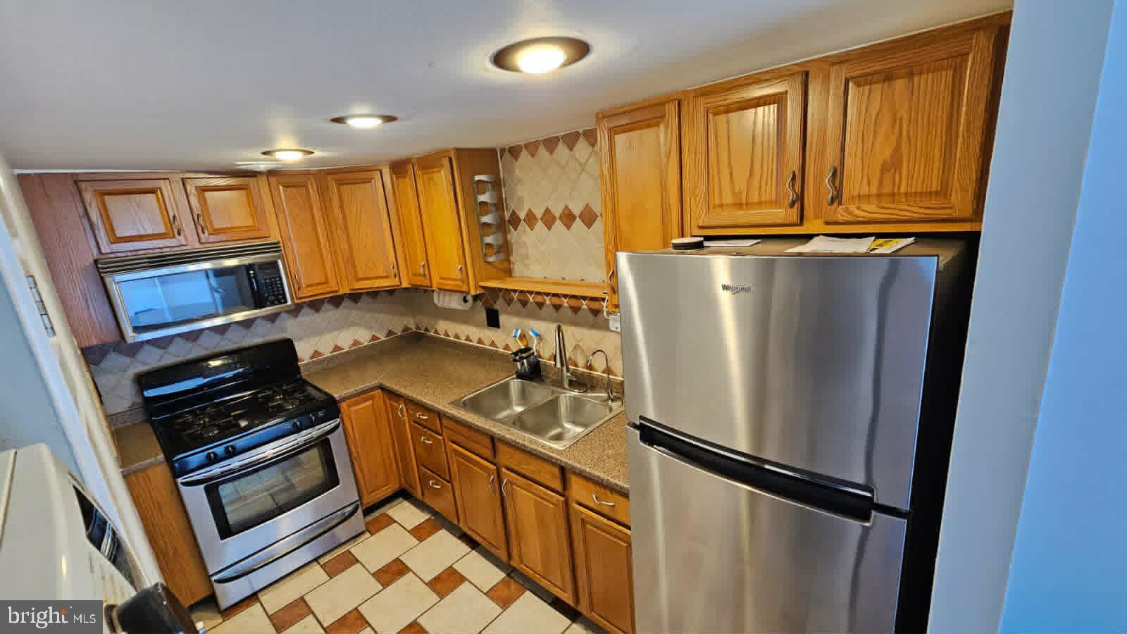 3850 Woodhaven Road, Unit 503 Philadelphia, PA 19154 - Photo 3 of 18