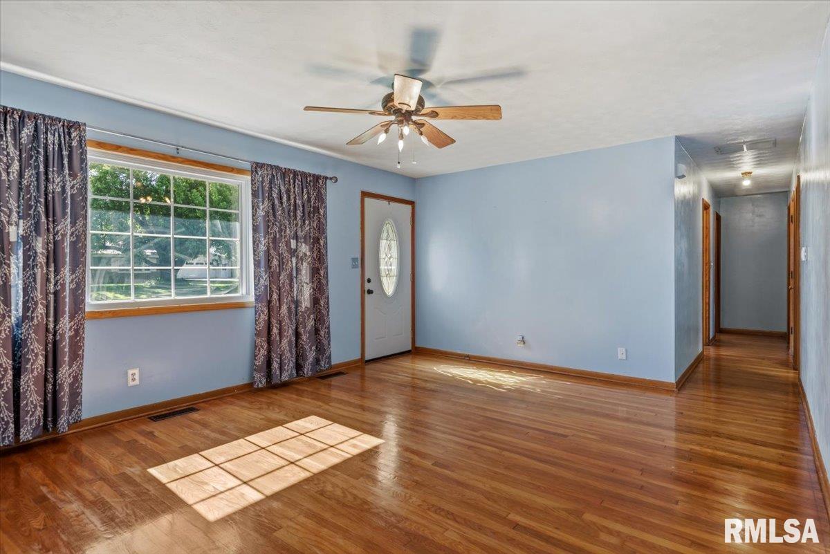 55 Bonnie Brook Road Chatham, IL 62629 - Photo 9 of 27