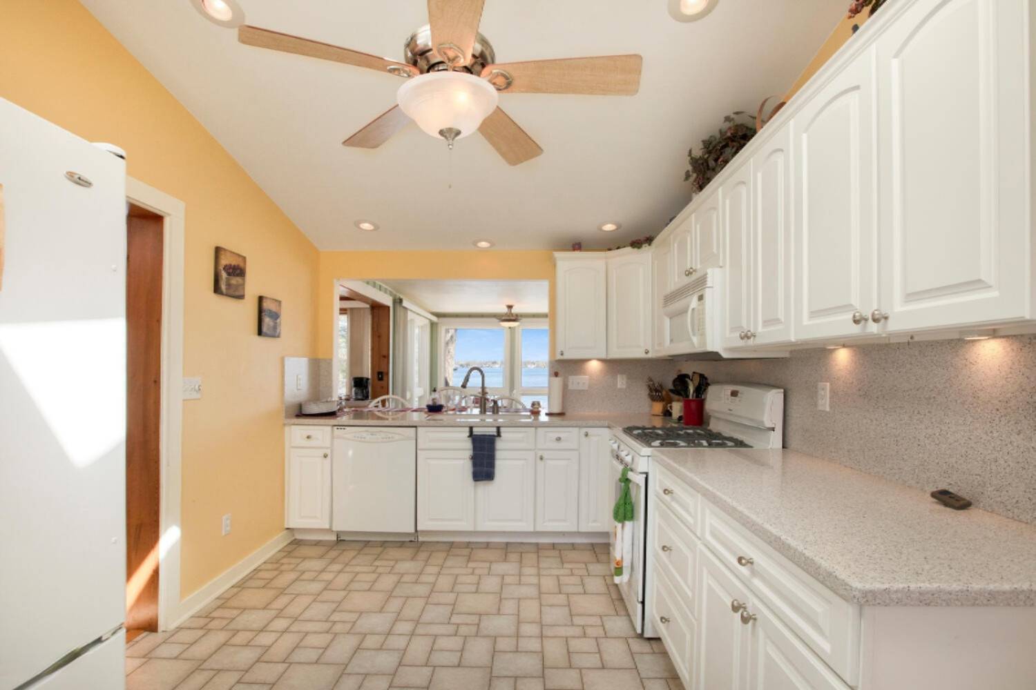 59309 Yeatter Rd Colon MI-large-018-010-