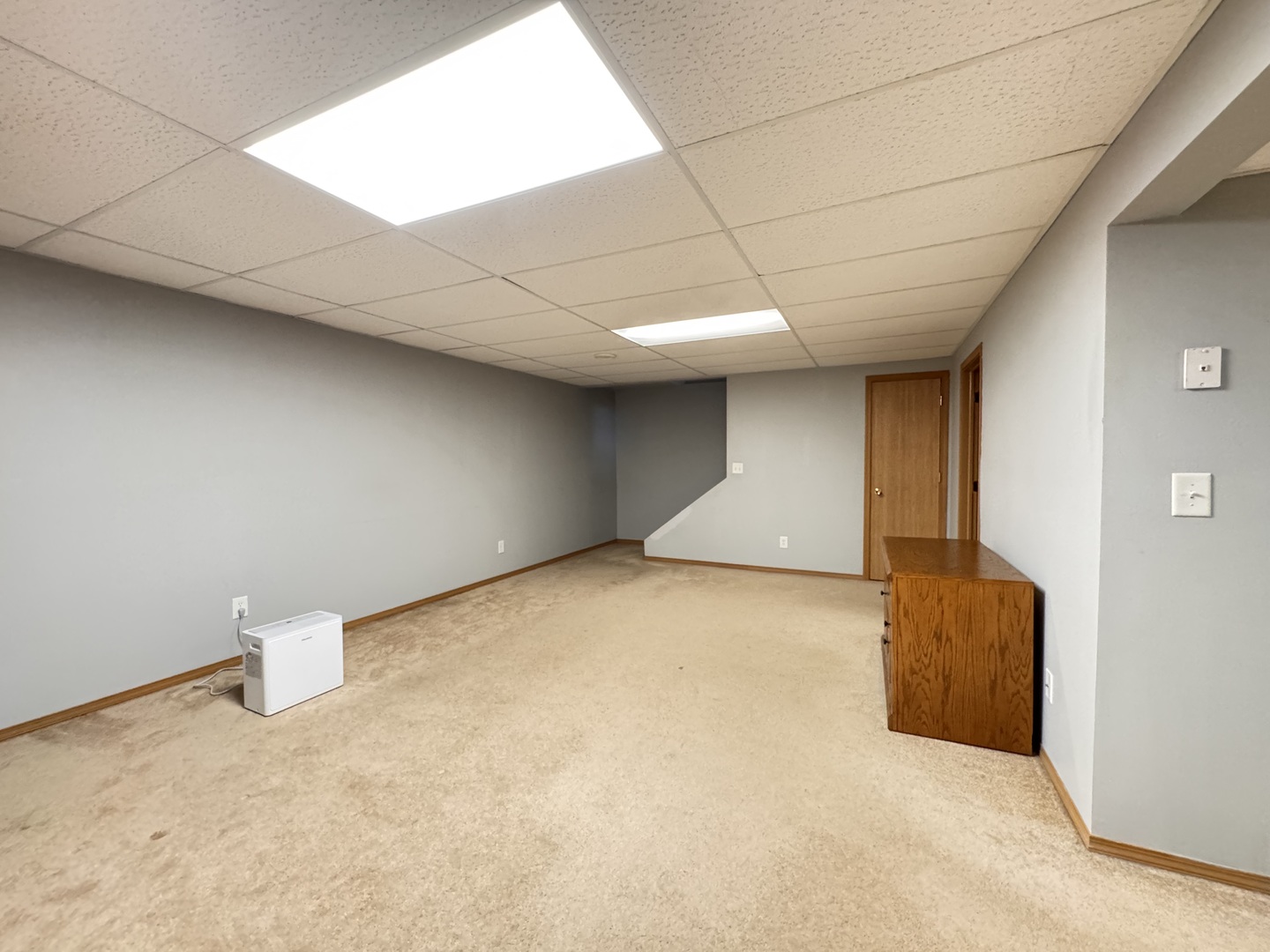 402 Woodside Place Dixon, IL 61021 - Photo 12 of 17 a view of an empty room