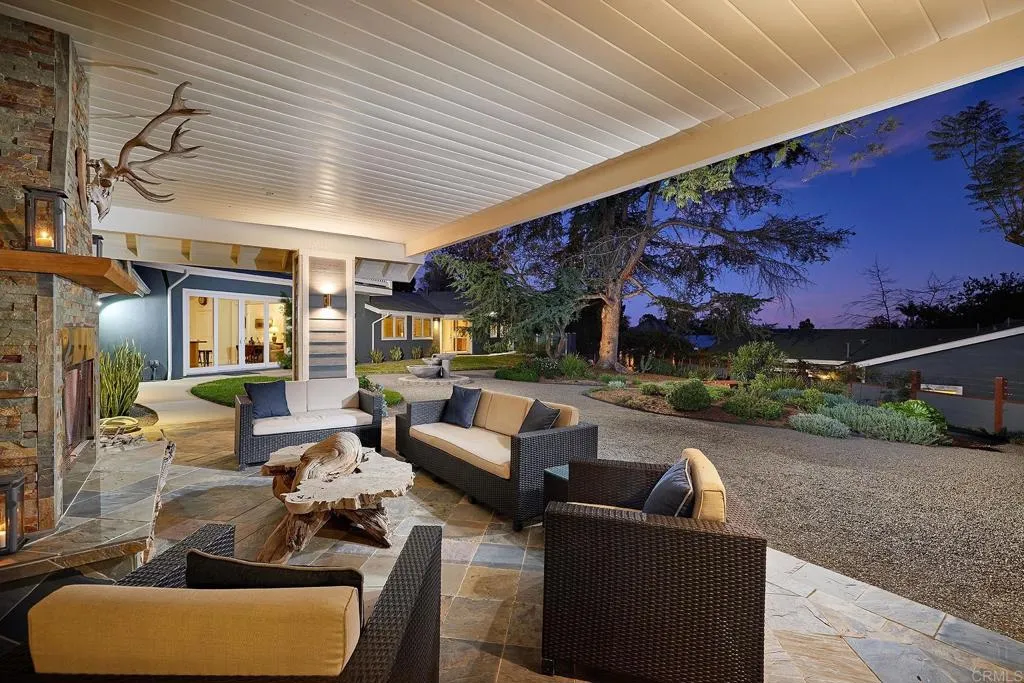 4613 Sun Valley Road Del Mar, CA 92014 - Photo 1 of 55 a outdoor living space with furniture and garden view