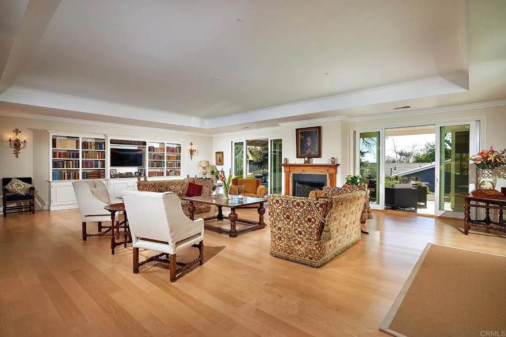 4613 Sun Valley Road Del Mar, CA 92014 - Photo 10 of 55 a living room with furniture and a fireplace