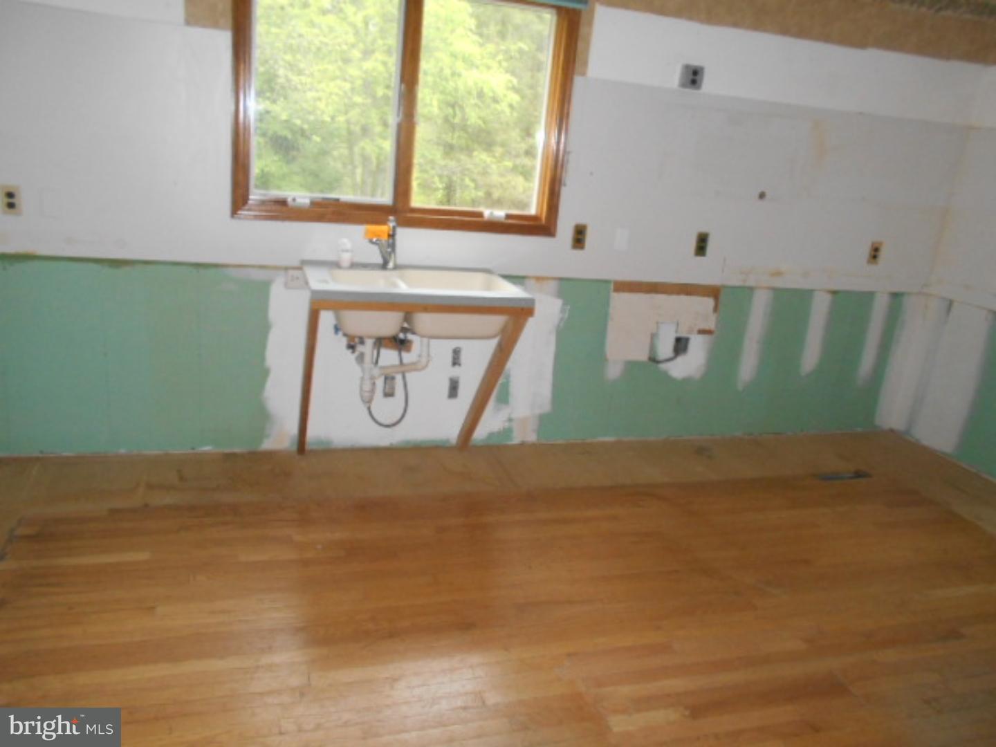 589 Magnolia Road Pemberton, NJ 08068 - Photo 3 of 11