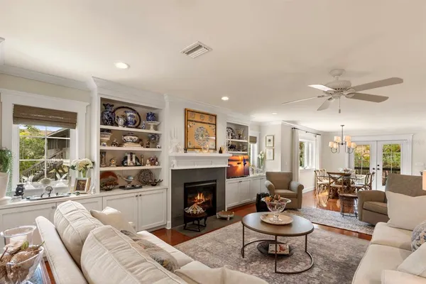 $2,300,000 | 807 South Bay Boulevard, Anna Maria, FL 34216