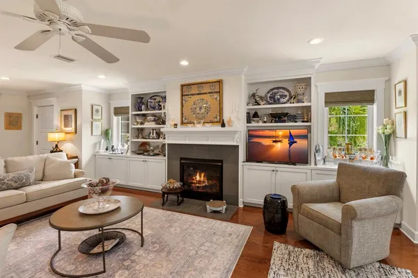 $2,300,000 | 807 South Bay Boulevard, Anna Maria, FL 34216