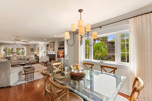 $2,300,000 | 807 South Bay Boulevard, Anna Maria, FL 34216