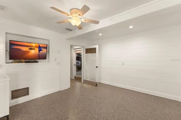 $2,300,000 | 807 South Bay Boulevard, Anna Maria, FL 34216
