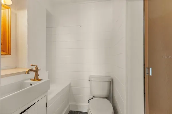 $2,300,000 | 807 South Bay Boulevard, Anna Maria, FL 34216