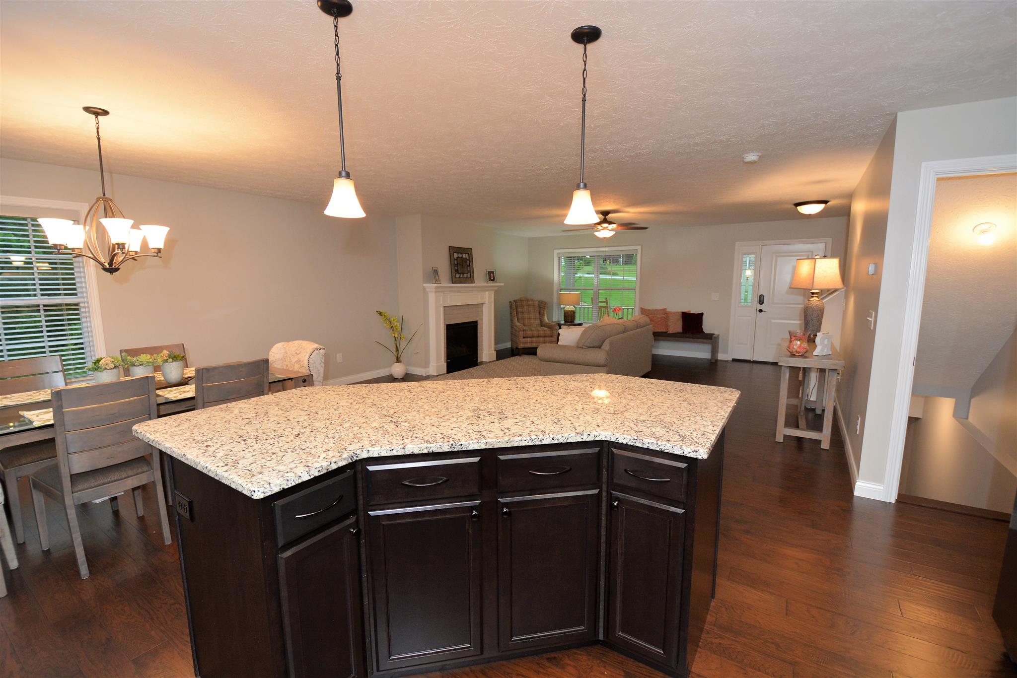 355 Maplecrest Boulevard Jasper, IN 47546 - Photo 5 of 21
