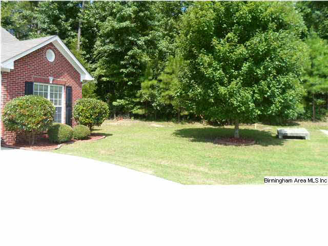 645 Meriweather Drive Calera, AL 35040 - Photo 2 of 29