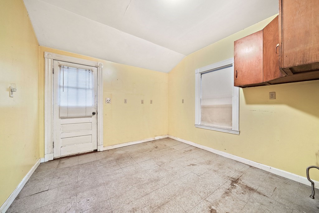 27 Cypress Road Milton, MA 02186 - Photo 11 of 39 Gallery Image 11
