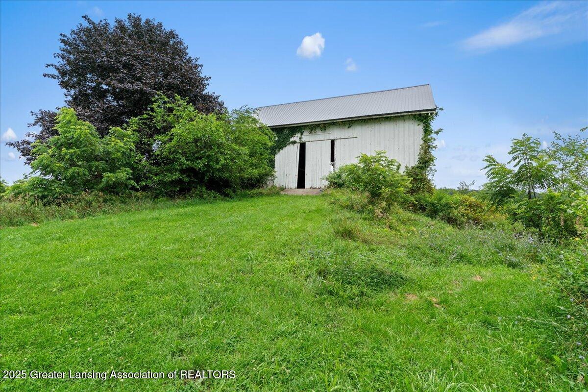 3382 North Hartel Road Charlotte, MI 48813 - Photo 26 of 44 19-Media Jett - 17