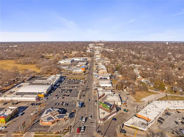 $245,000 | 224 West Maiden Lane, Kansas City, MO 64114