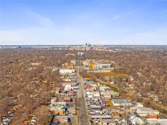 $245,000 | 224 West Maiden Lane, Kansas City, MO 64114