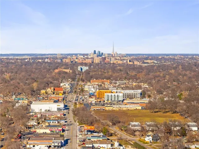 $245,000 | 224 West Maiden Lane, Kansas City, MO 64114