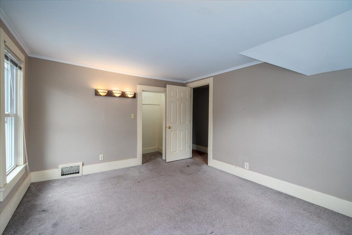 500 Scott Avenue Oshkosh, WI 54901 - Photo 13 of 27