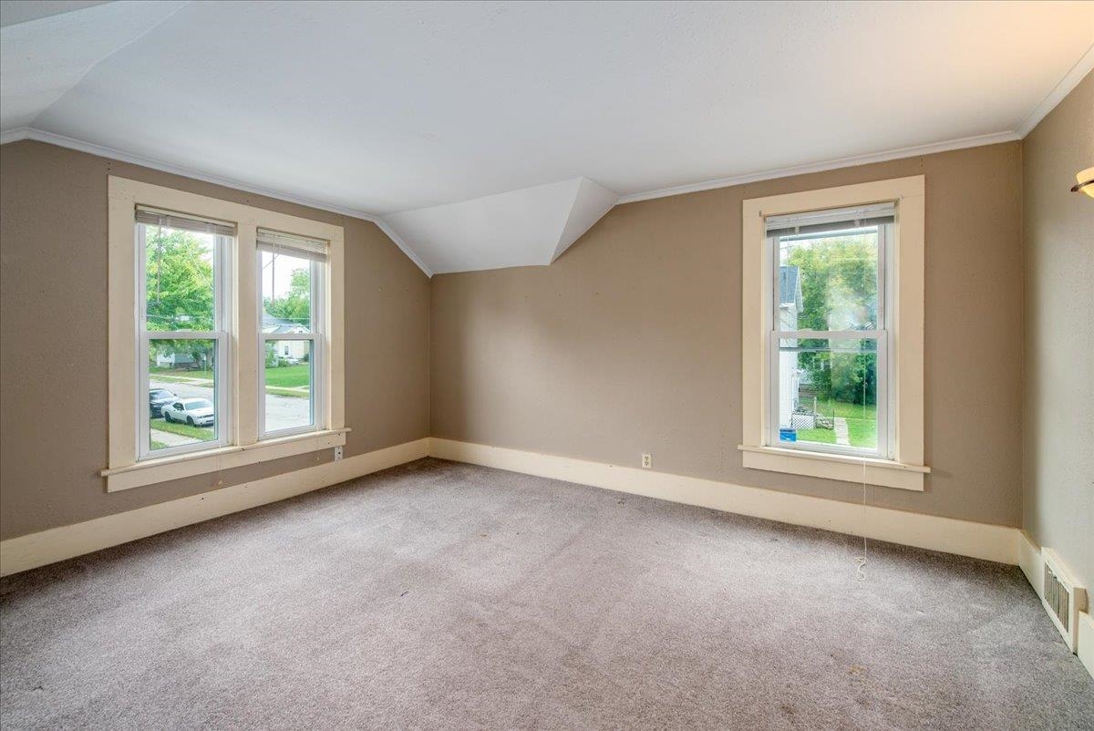 500 Scott Avenue Oshkosh, WI 54901 - Photo 14 of 27