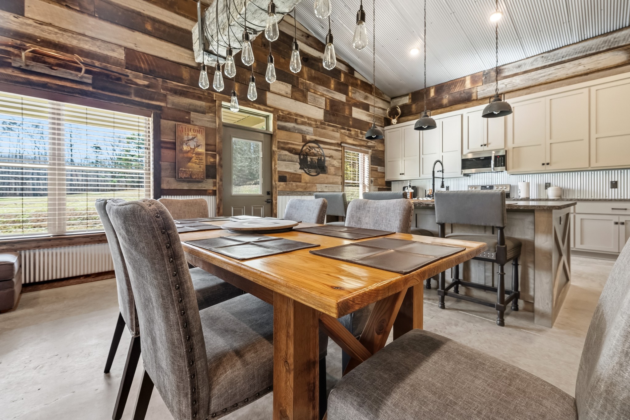 275 Preston Baggett Road Tennessee Ridge, TN 37178 - Photo 8 of 100 Gallery Image 8