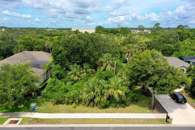 a view of a yard with an outdoor space