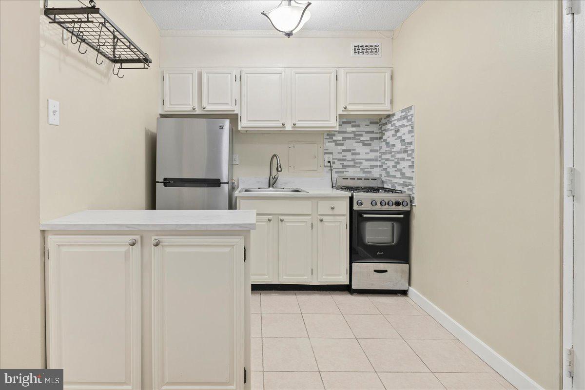 1250 Southwest 4th Street Southwest, Unit W104 Washington, DC 20024 - Photo 14 of 41