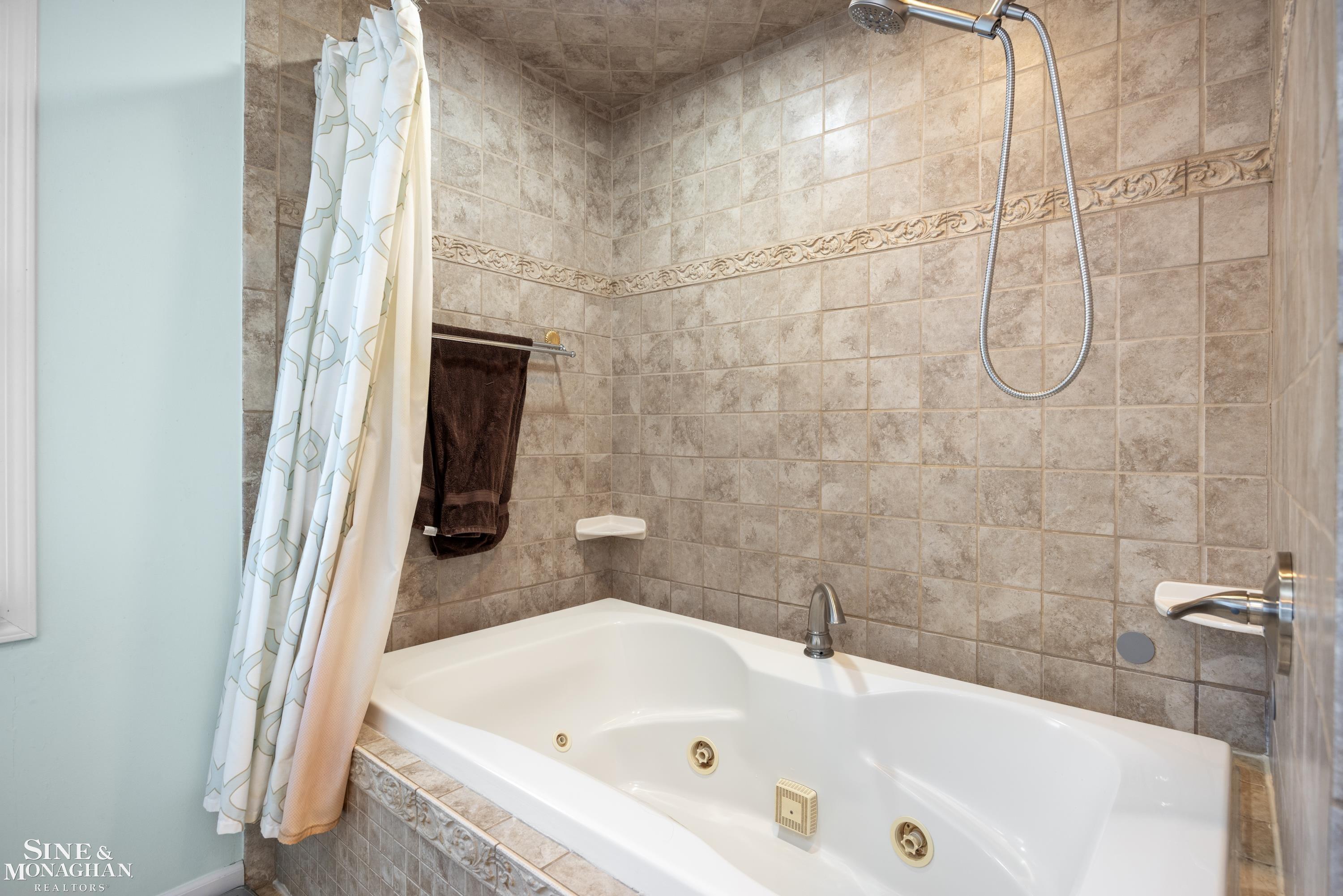 474 Lexington Road Grosse Pointe Farms, MI 48236 - Photo 21 of 62