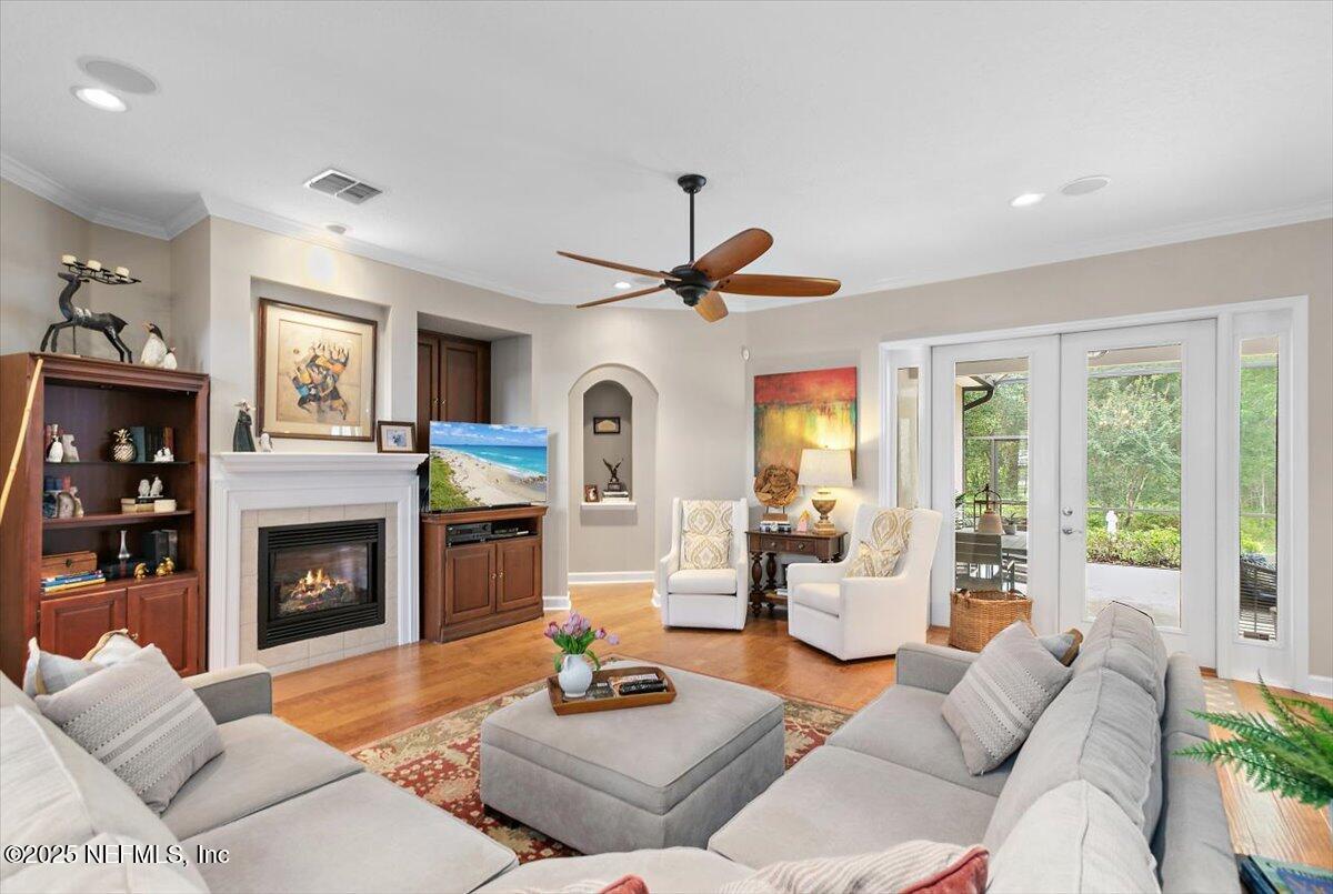 1400 Barrington Circle St. Augustine, FL 32092 - Photo 5 of 45 a living room with furniture fireplace and window