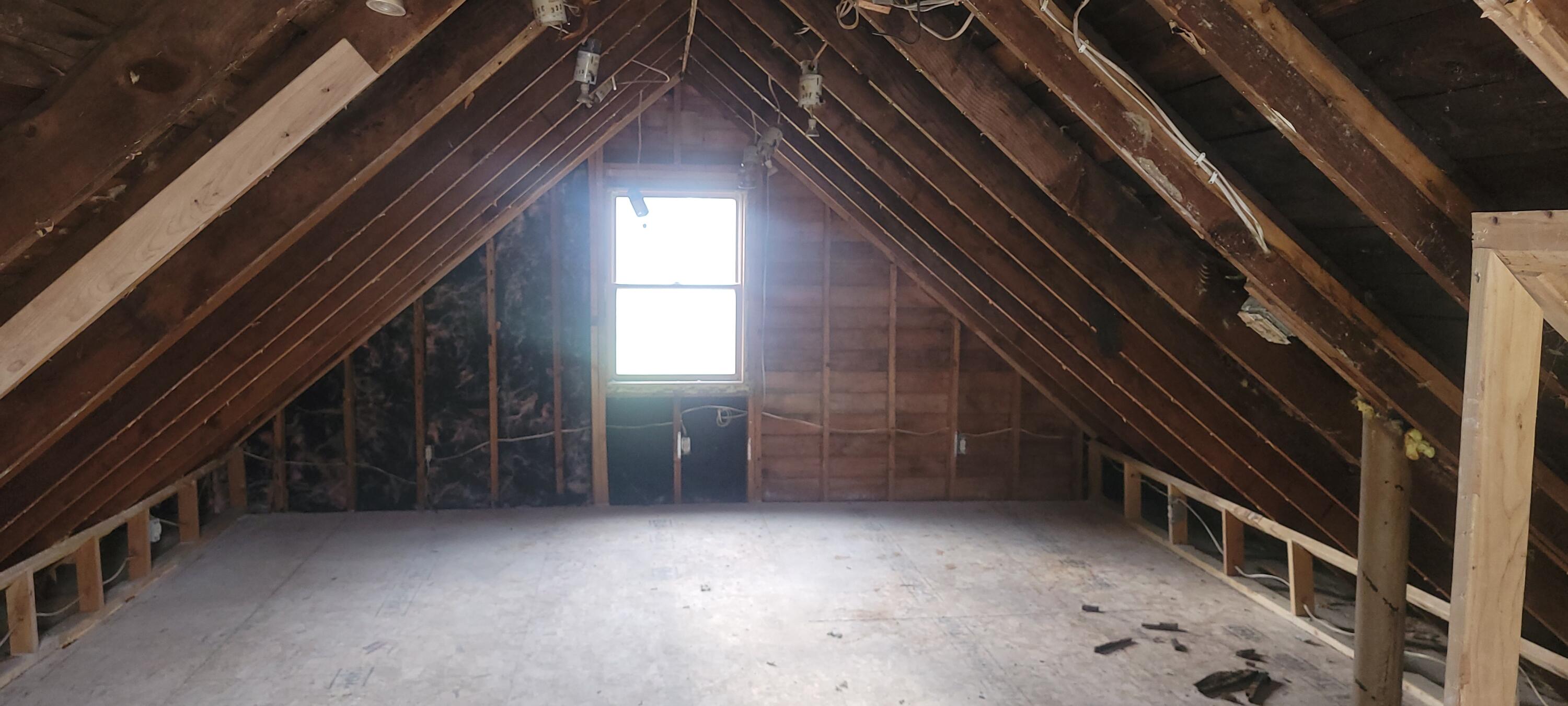 1390 Greenview Road Bloomfield, WI 53128 - Photo 14 of 23 20260415_165316