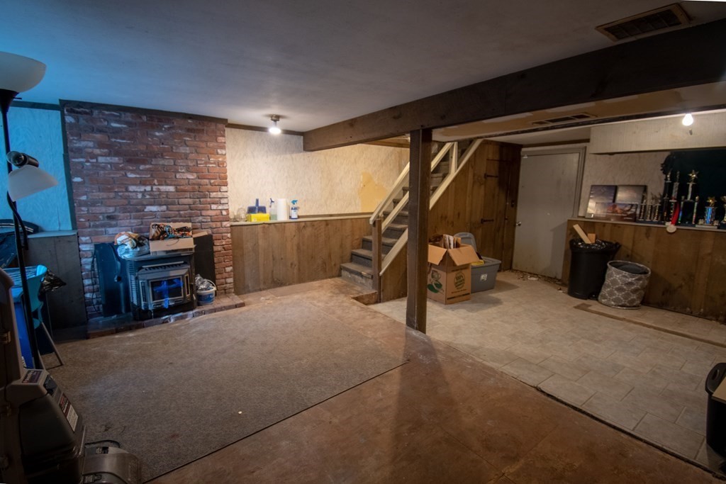 33 Leno Road Holland, MA 01521 - Photo 25 of 32 a view of a storage & utility room