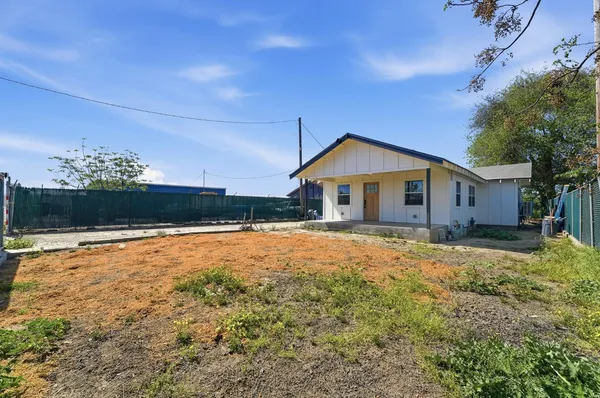 $359,999 | 613 Beard Avenue, Modesto, CA 95354