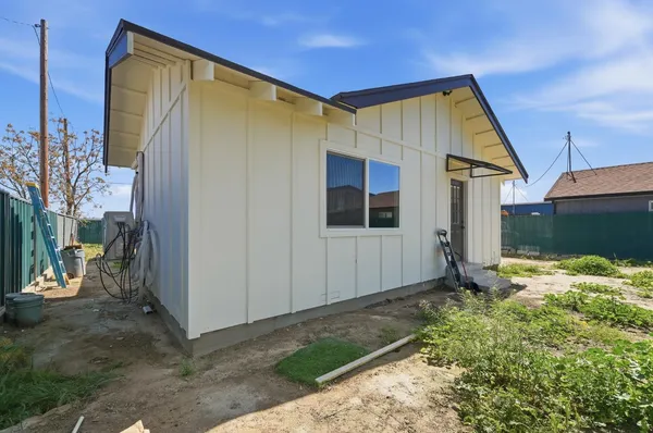 $359,999 | 613 Beard Avenue, Modesto, CA 95354