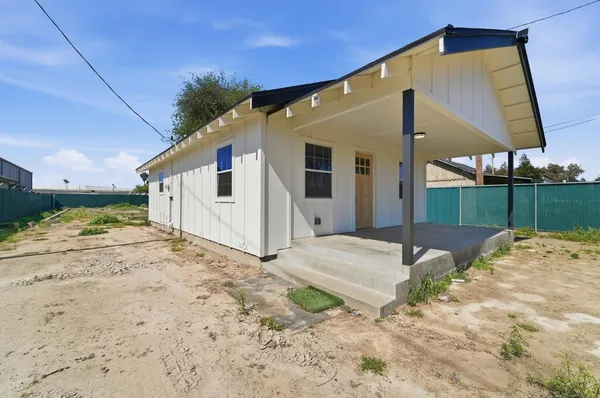 $359,999 | 613 Beard Avenue, Modesto, CA 95354
