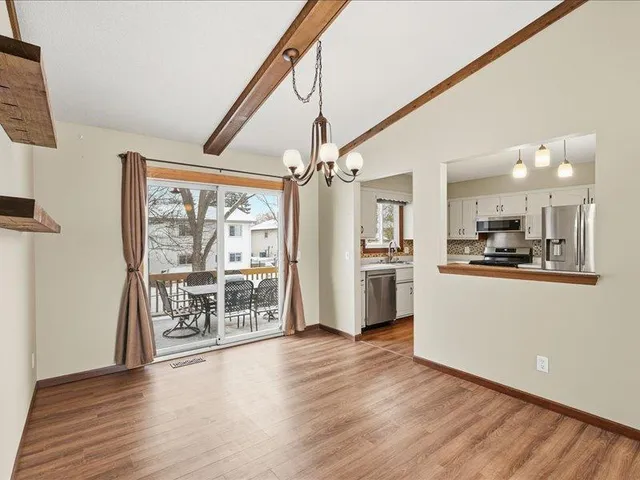 $384,900 | 4540 Greenhaven Drive, Vadnais Heights, MN 55127