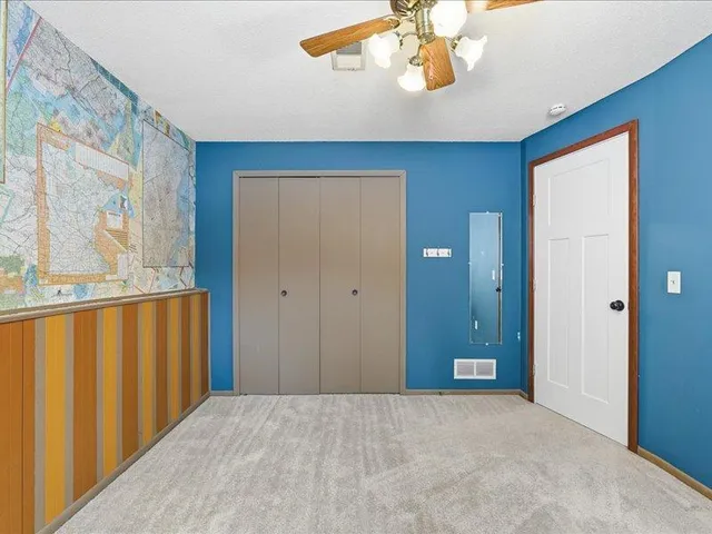 $384,900 | 4540 Greenhaven Drive, Vadnais Heights, MN 55127