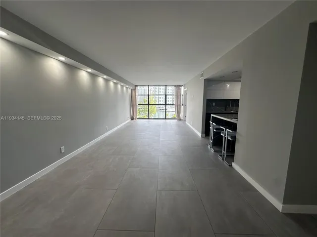 $2,700 | 600 Parkview Drive, Unit 602, Hallandale Beach, FL 33009