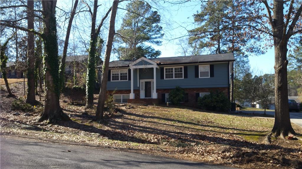 4 McCrary Drive Rome, GA 30165 - Photo 1 of 1 4 McCrary Dr. is located on a dead end street in the well established neighborhood of Mt. Alto