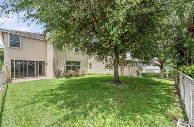 $3,950 | 168 Canterbury Place, Royal Palm Beach, FL 33414