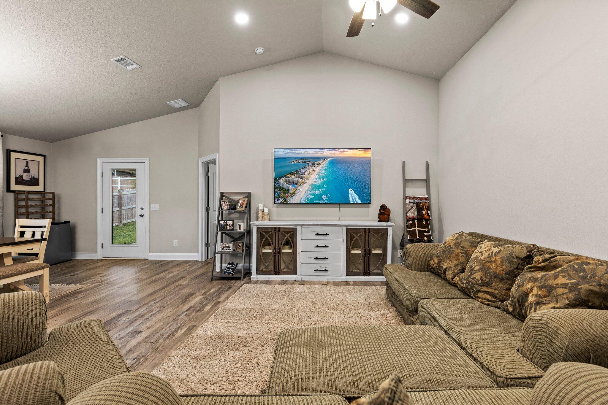7400 Gordon Evans Road Navarre, FL 32566 - Photo 11 of 44 Gallery Image 11