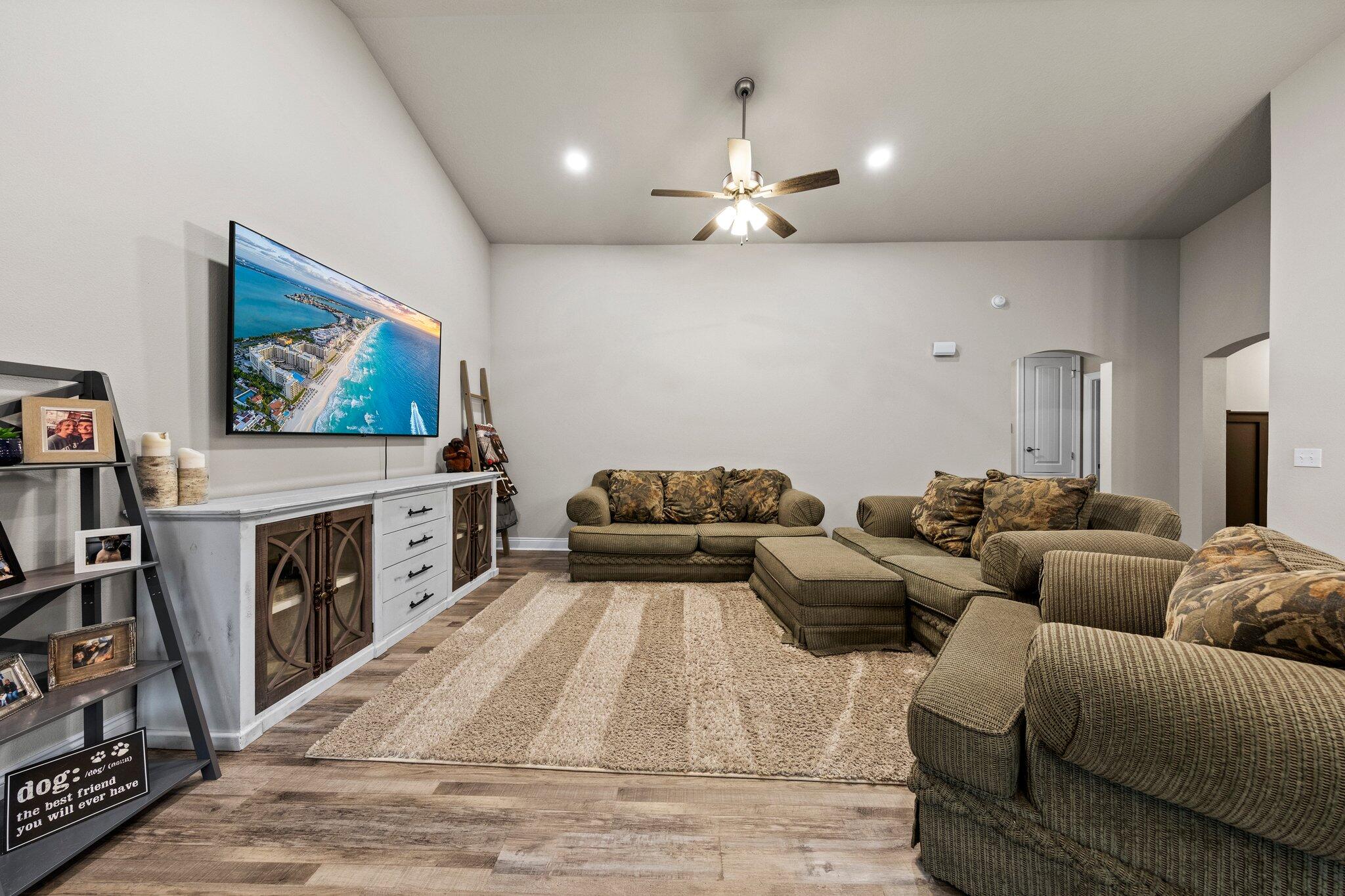 7400 Gordon Evans Road Navarre, FL 32566 - Photo 13 of 44 Gallery Image 13