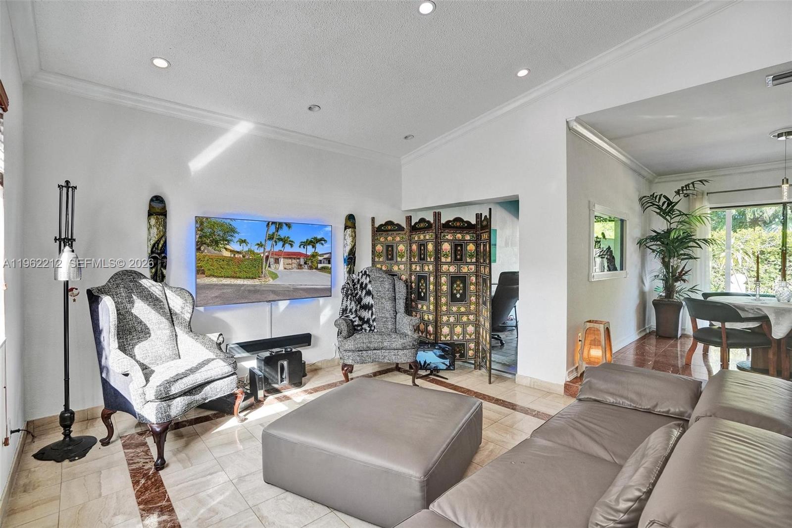 3515 Southwest 113th Court Miami, FL 33165 - Photo 11 of 39