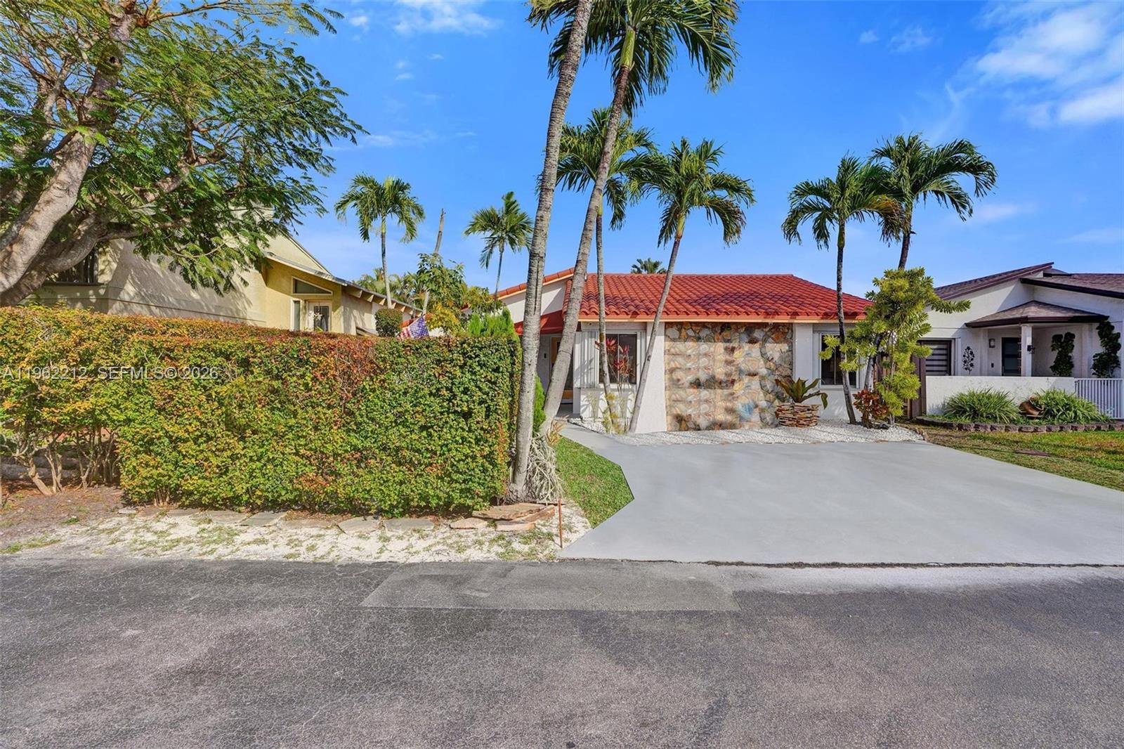 3515 Southwest 113th Court Miami, FL 33165 - Photo 2 of 39