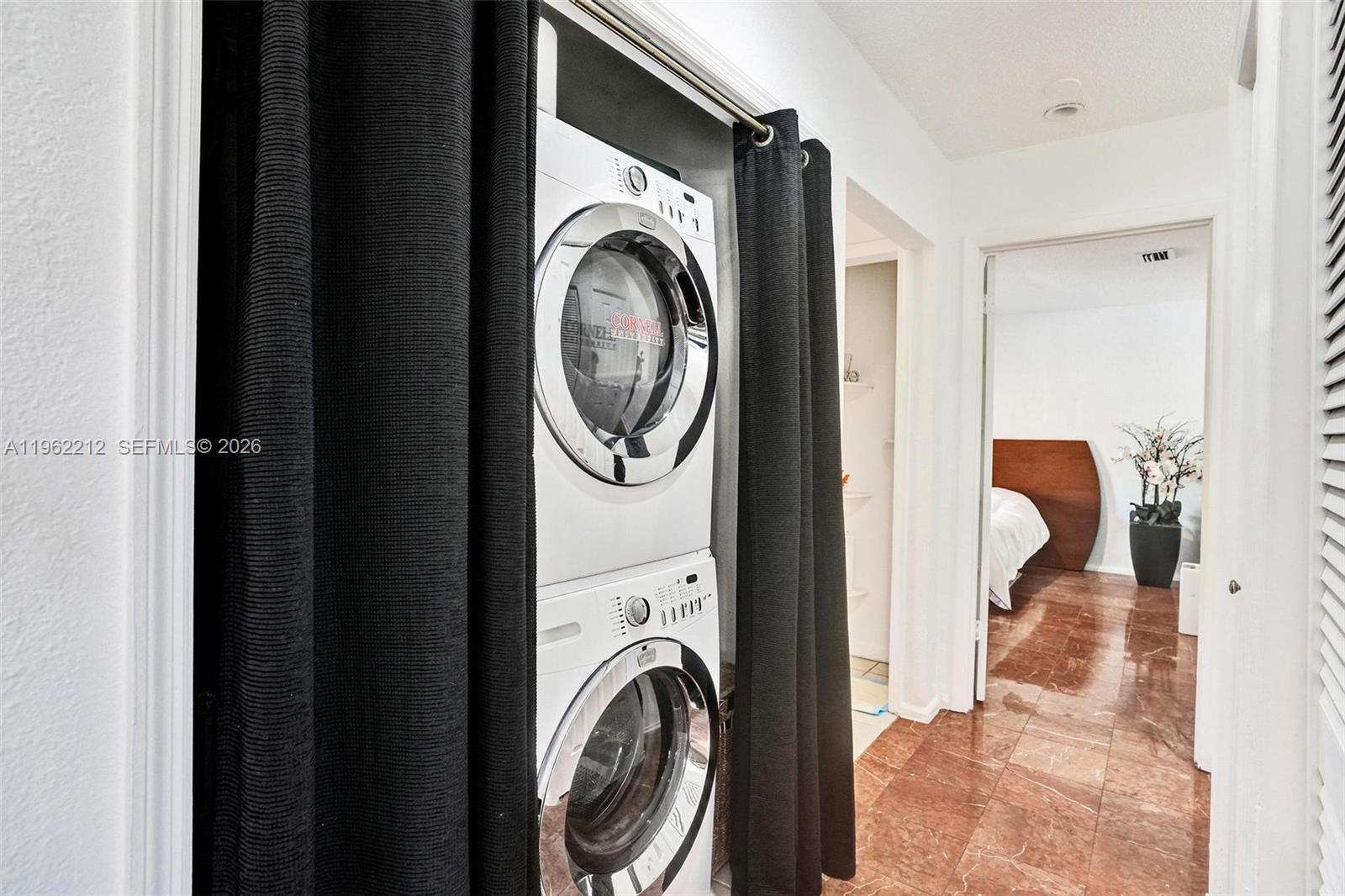 3515 Southwest 113th Court Miami, FL 33165 - Photo 34 of 39