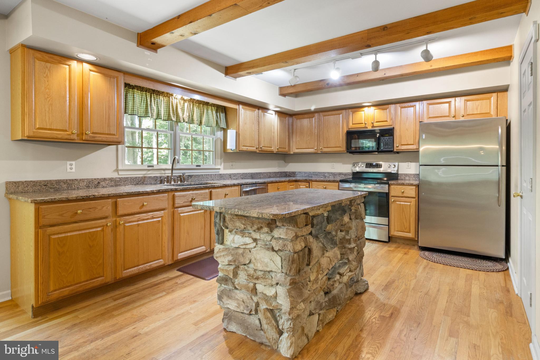2394 Turk Road Doylestown, PA 18901 - Photo 10 of 41