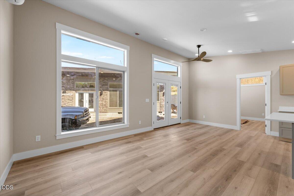1648 North Foothill Road Medford, OR 97504 - Photo 12 of 21 Gallery Image 12