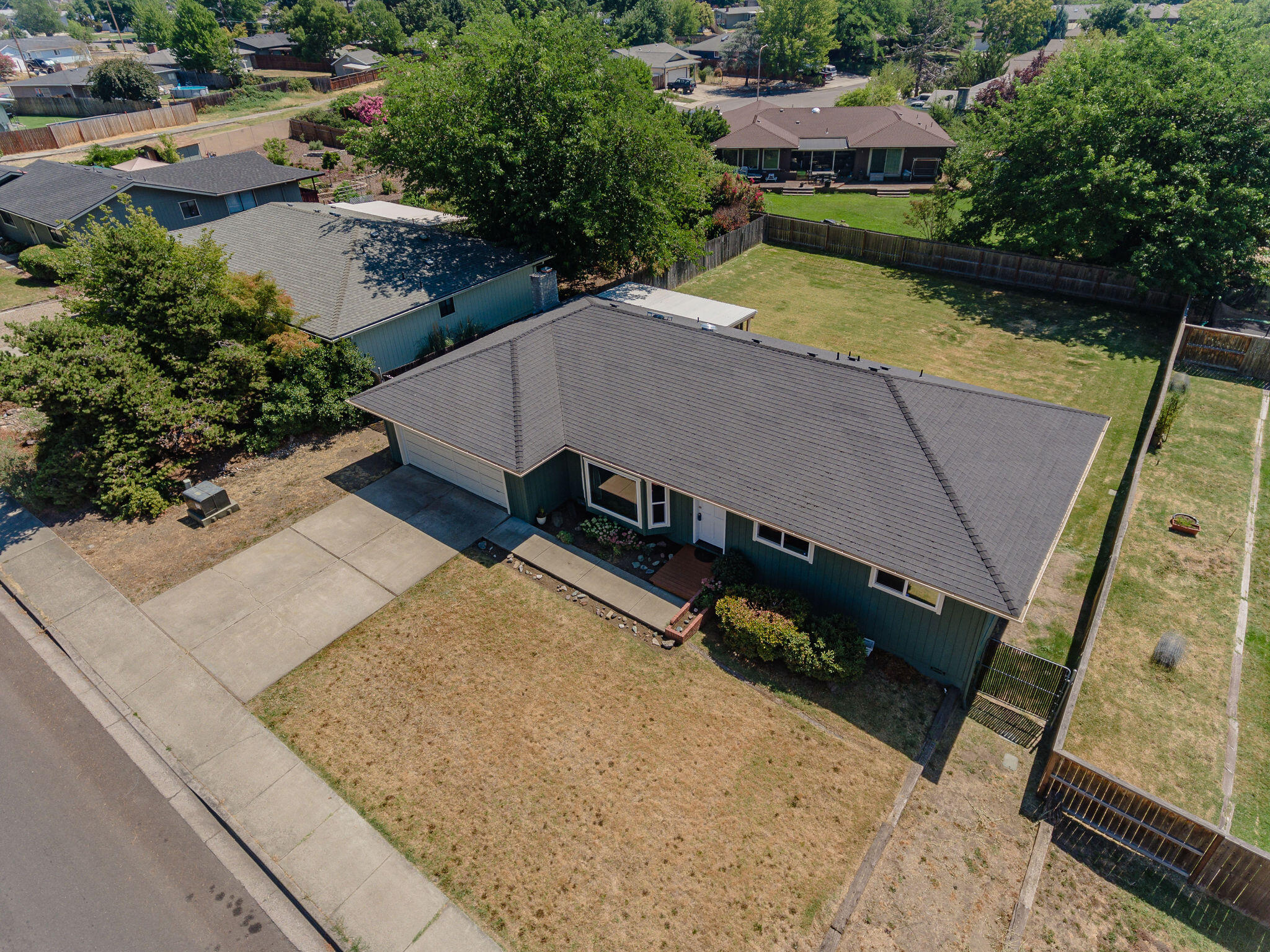 1532 Roberts Road Medford, OR 97504 - Photo 41 of 42 Front yard aerial view